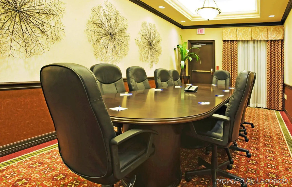 Holiday Inn Express & Suites Wichita Falls by IHG