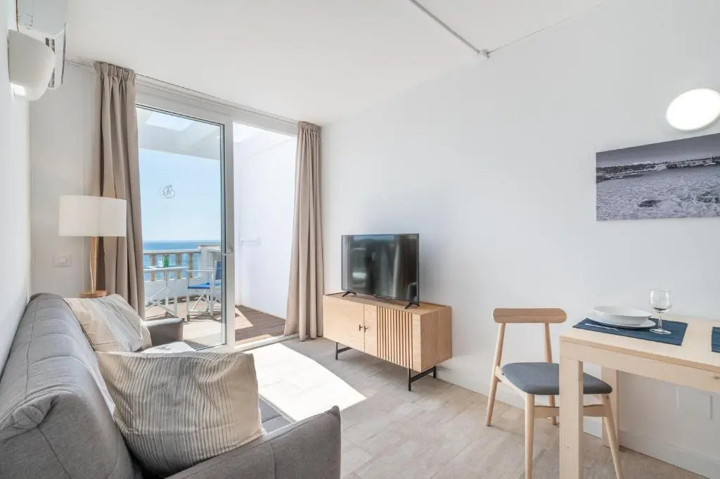 Orange Colom - Seaside Apartments