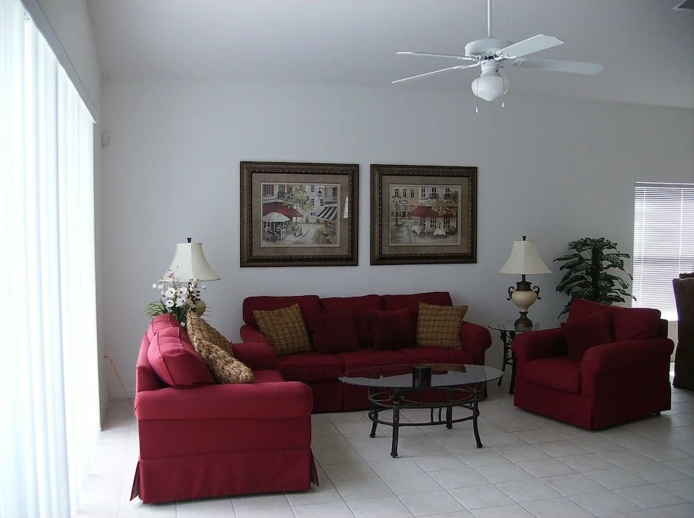 5 Bedroom Platinum Home With Games Room and Spa