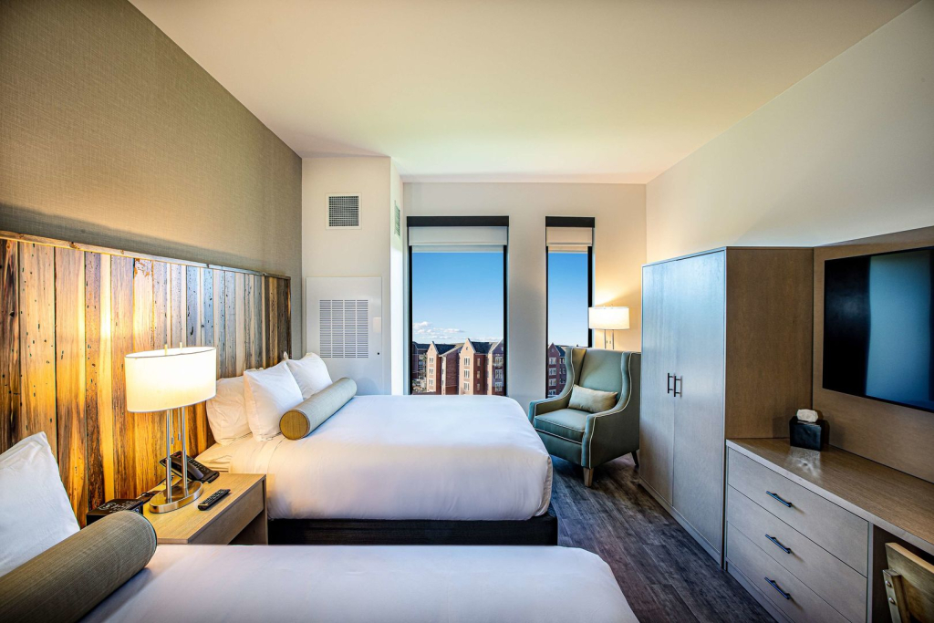 Hotel Maverick
