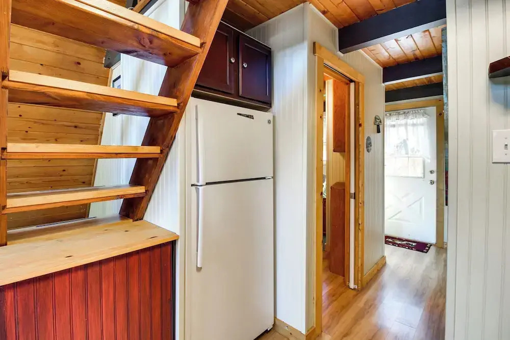 A-frame Cabin w/ Deck & Grill in Pinetop!
