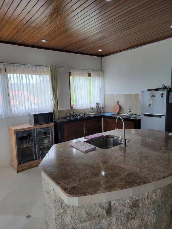 Uluwatu 3 Bed Luxury Villa-pool-magic Ocean Views