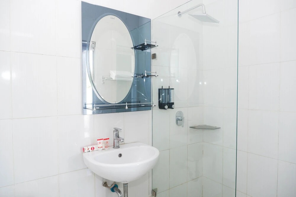 Urbanview Hotel Executive Residence Semarang by RedDoorz