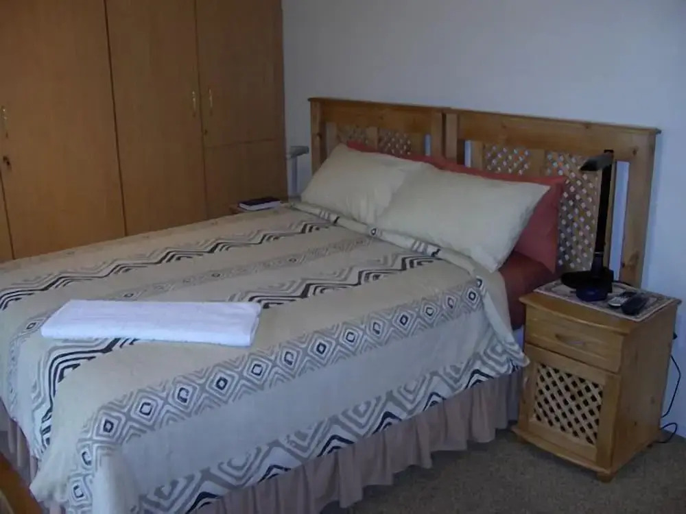 Aark Guest Lodge