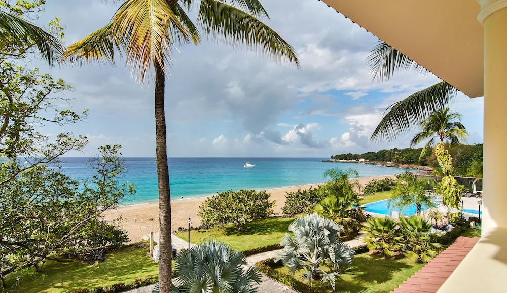 Luxury Penthouse Hispaniola Beach