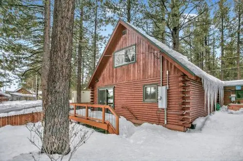 Meadow View 764S Cabin