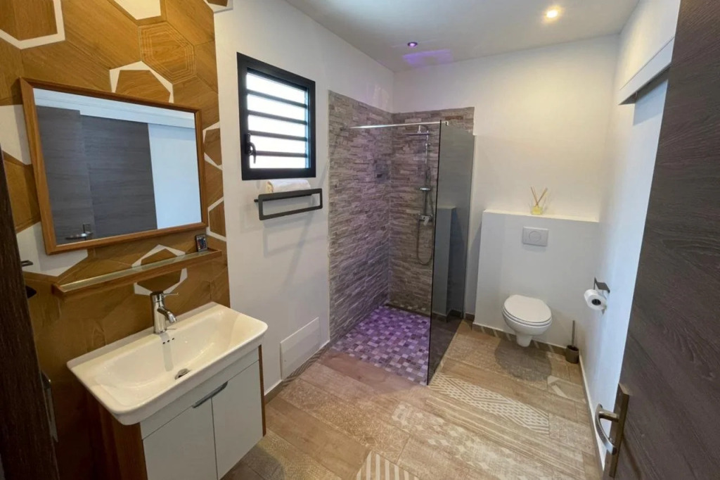 Kawan Bay Suites