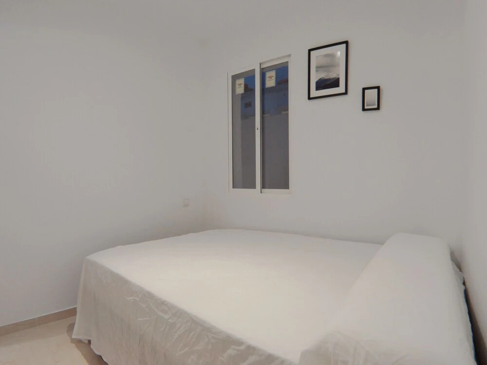 Apartamento interior en bajos cercano al parque Olof Palme AP2