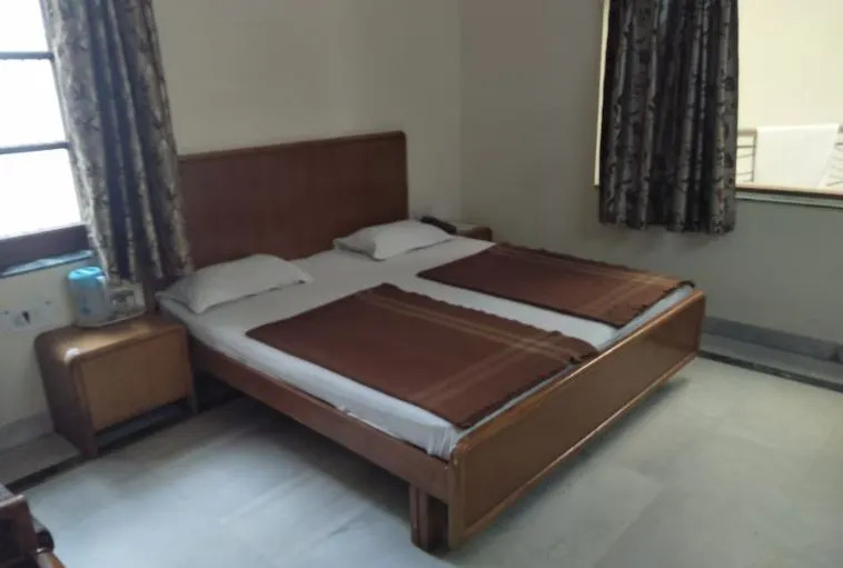Hotel Wonder Hills,Har ki Pauri Road Haridwar