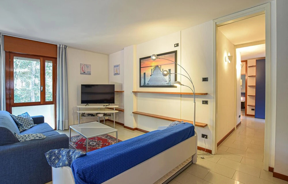 Awesome Apartment in Lignano Sabbiadoro With Outdoor Swimming Pool, Wifi and 4 Bedrooms