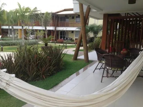 3 Suítes, praia e piscina
