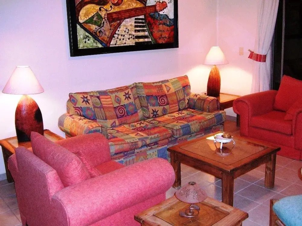 Condo Andy EM