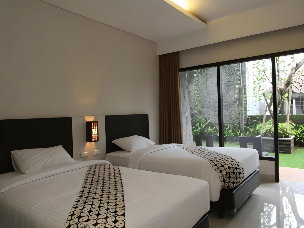 Ommaya Hotel & Resort
