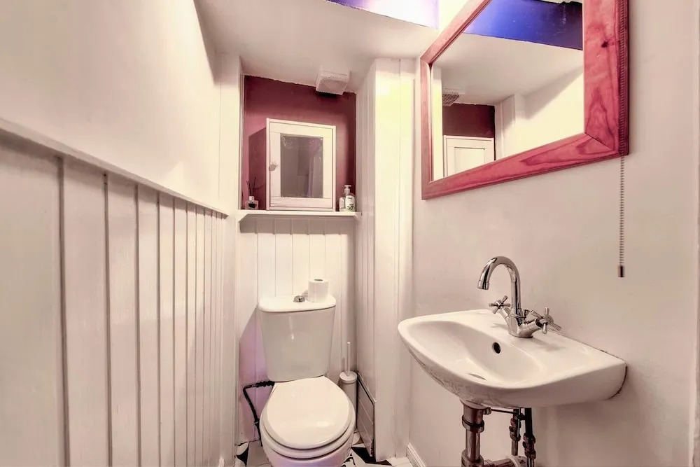 Stylish 2BR Flat Close To Edinburgh City Centre
