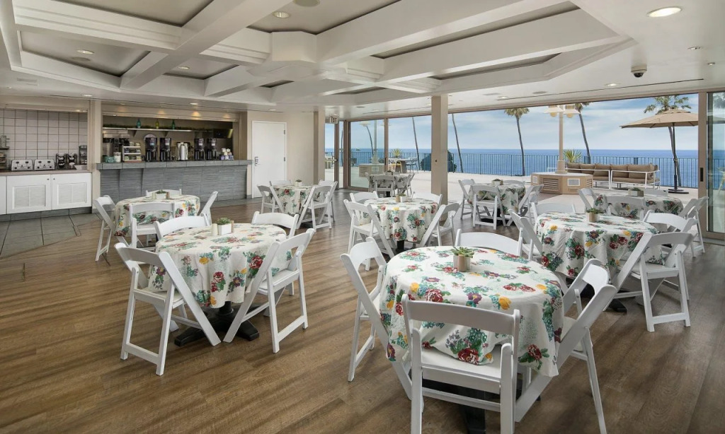 La Jolla Cove Suites