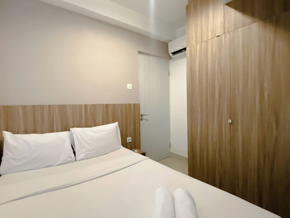 Cozy Living And Tidy 2Br At Grand Kamala Lagoon Apartment