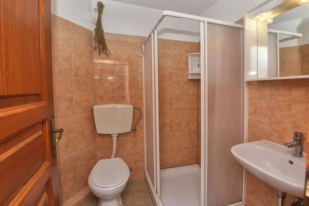 Beautiful Stone House in Gedici - Beahost Rentals