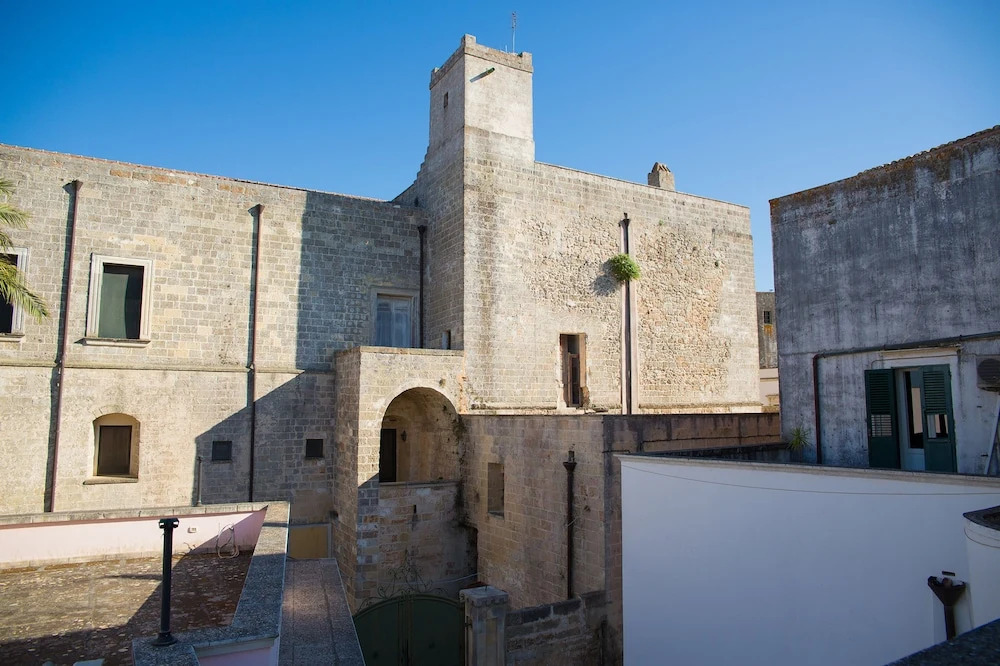 Piazzetta San Giovanni Specchia