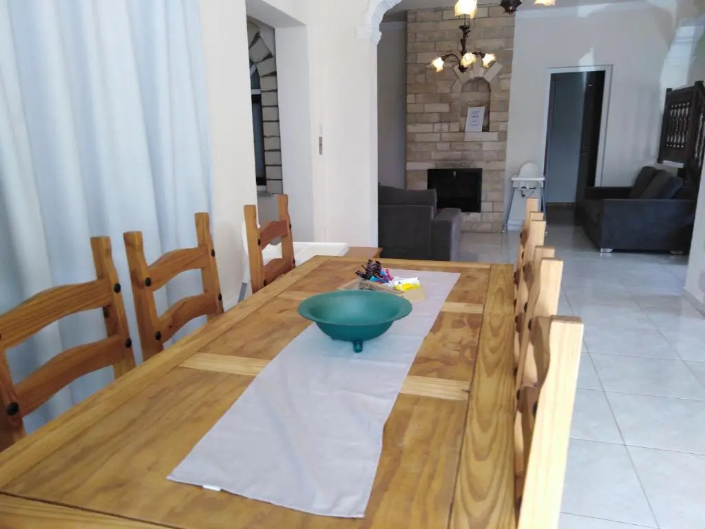 Lovely six Bedroom Villa in Coral Bay