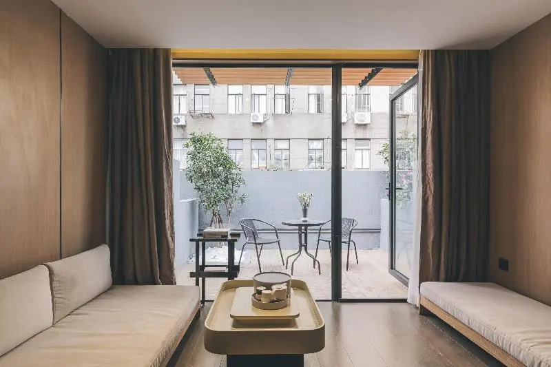 Atour Hotel Nanjing East Road The Bund