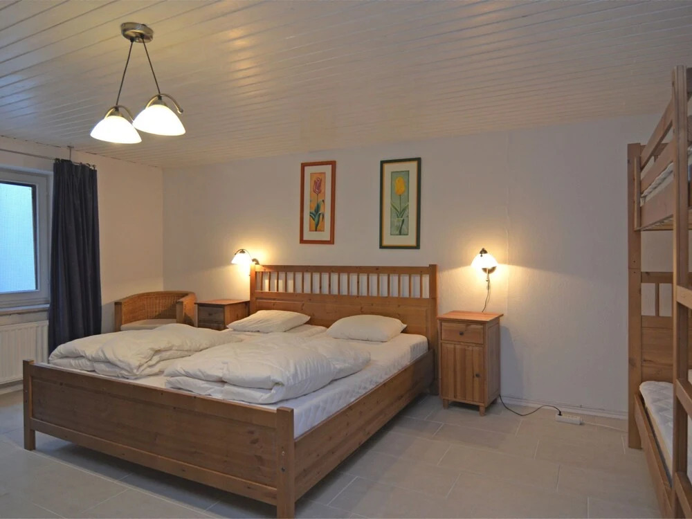 Cozy Holiday Home in Hildfeld with Private Garden