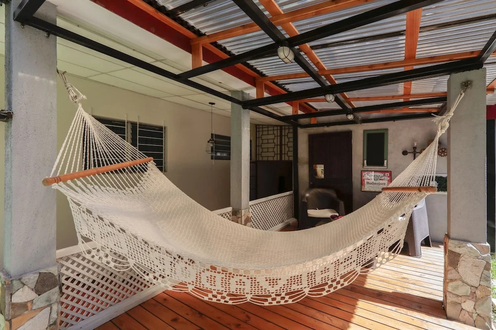 Hostal San Benito - Zona Rosa