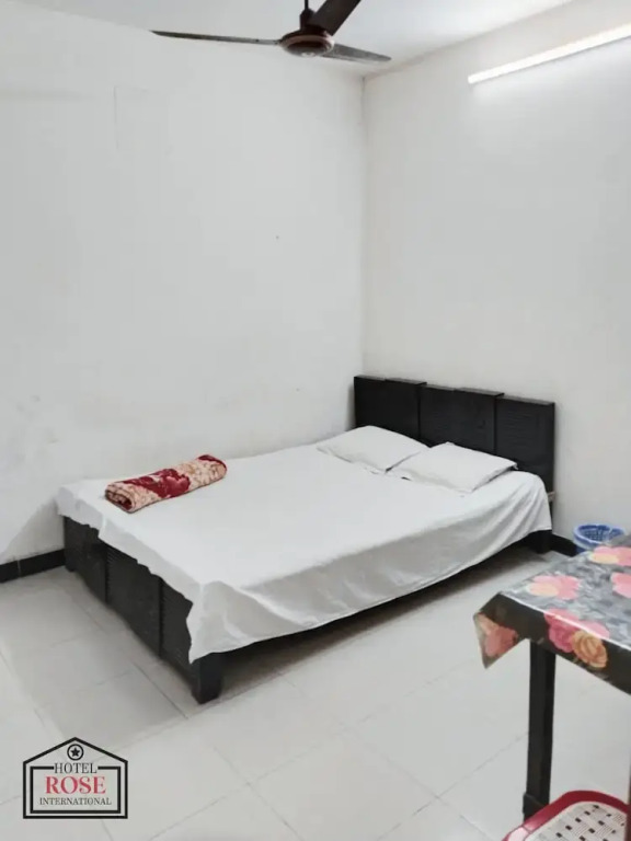Hotel Rose International
