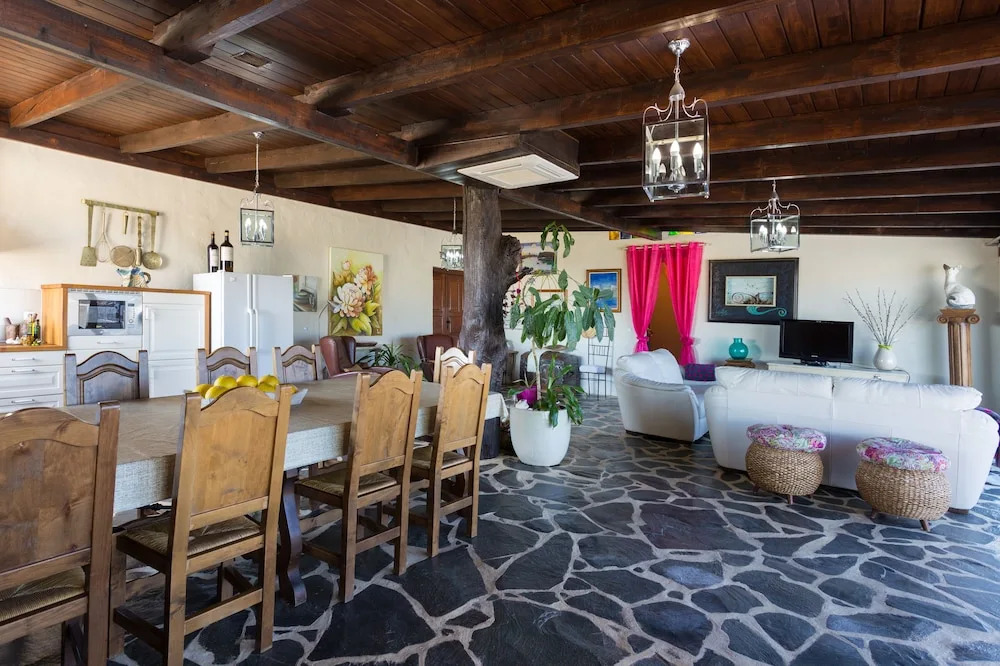 Casa Pilar, Aurora y Tarabilla en Finca Ecológica