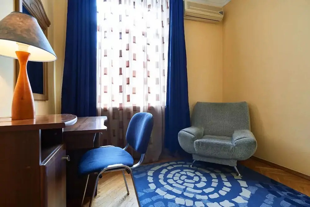 Апартаменты Home-Hotel, ул. Пушкинская, 2-4-7
