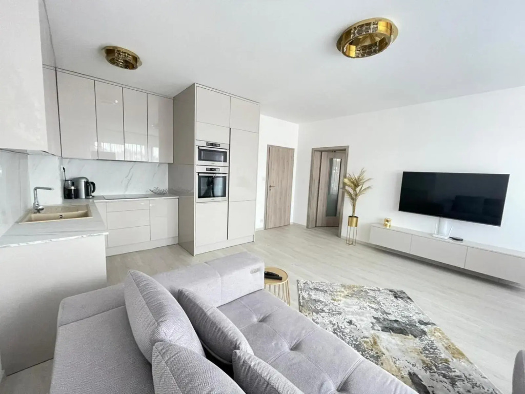 New Luxury City centre apartment with panoramic view, free parking