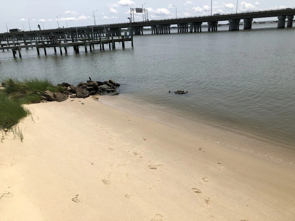 Harbor Delight On The Bay - Private Sandy Beach! 4 Bedroom Home by RedAwning