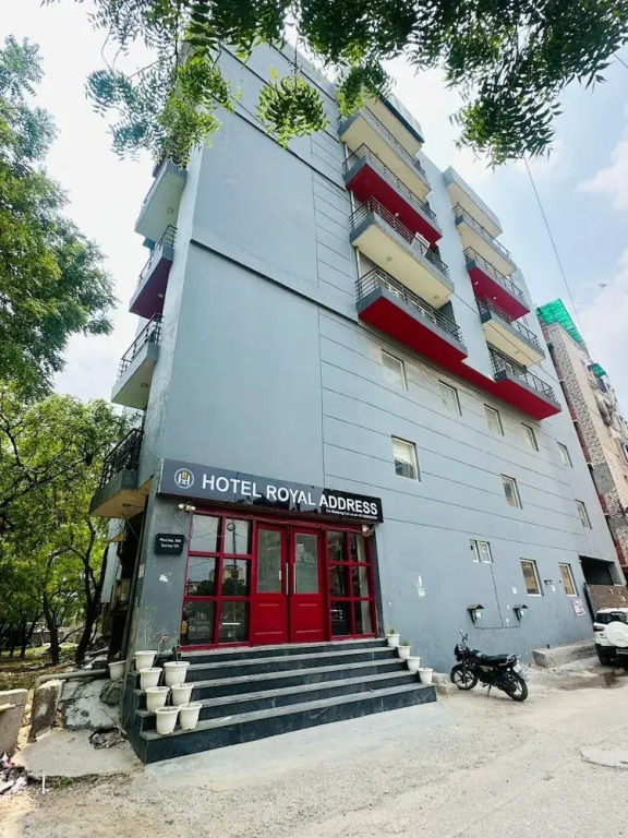 Hotel Royal Address