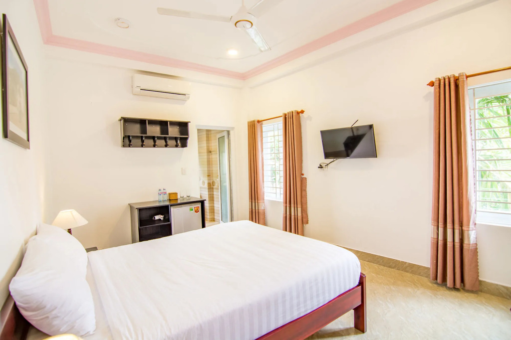 Hung Do Beach Homestay