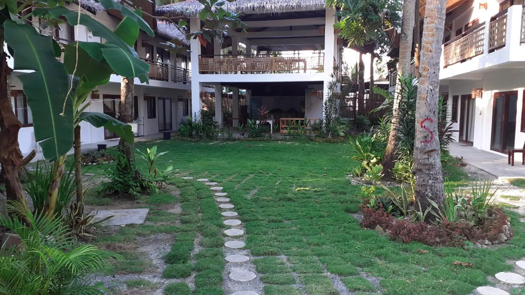 Siargao Oasis Suites