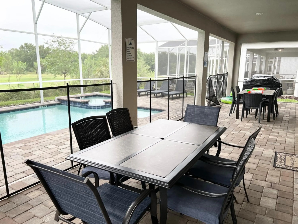 Vila 8 Bedrooms 5 bathrooms and theater room, golf course view