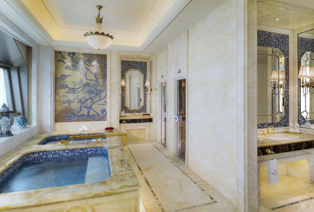 Wanda Reign Wuhan
