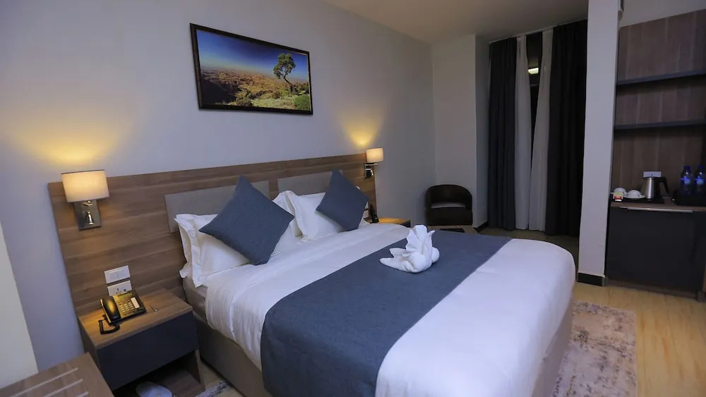 Triple-e Hotel and Spa