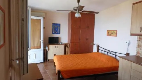 Chriason Studios & Apartments