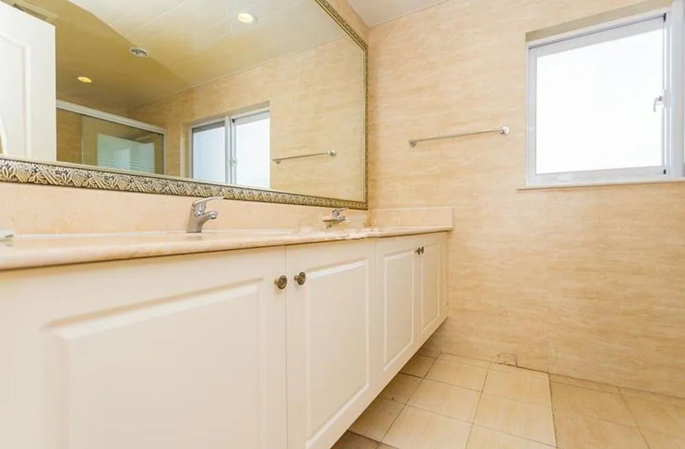 Jhouse Hongqiao Villa 5