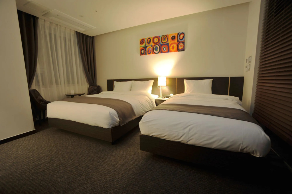 Yongin Central CO'OP Hotel