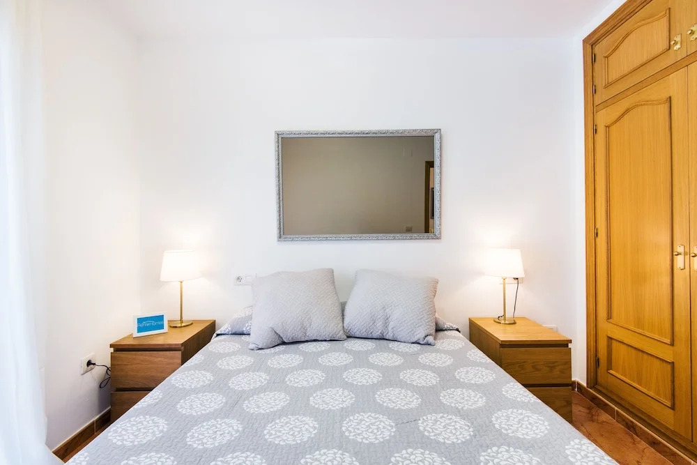 Rentandhomes fuengirola beach apartment