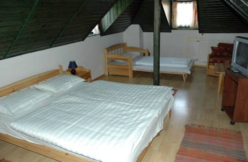 Alabárdos Panzió és Apartmanház