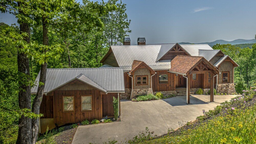 The Smokin' Buck Escape to Blue Ridge
