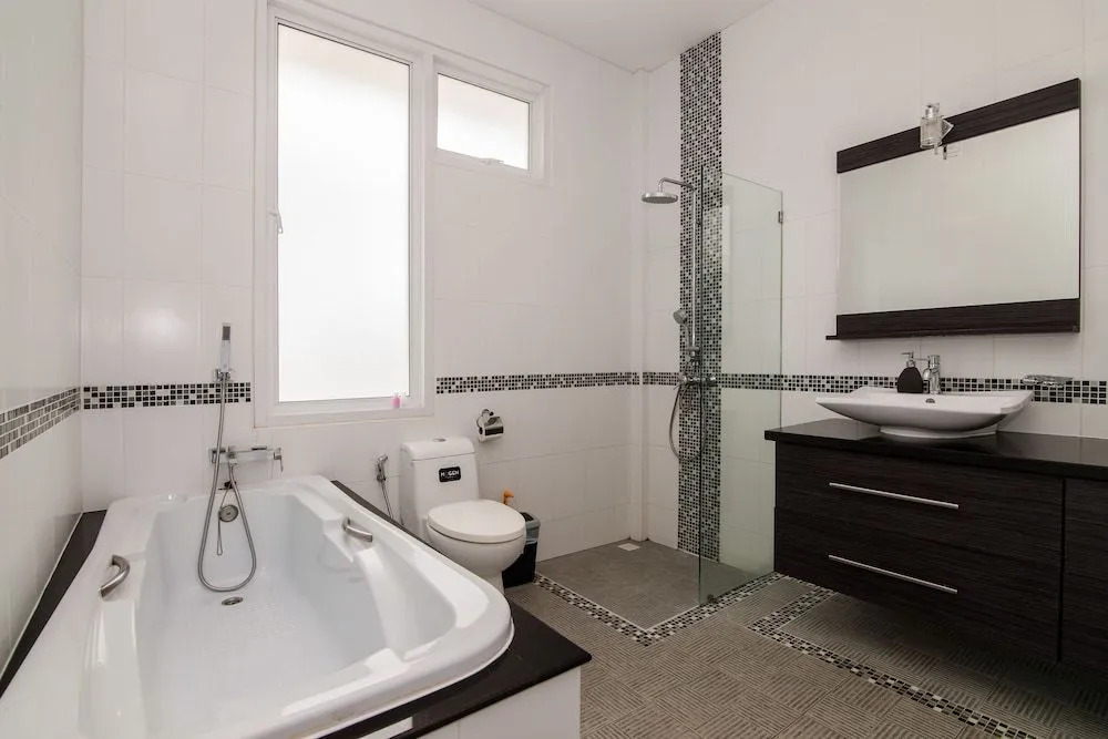 Hua Hin Pool Villa with 4 Bedrooms L50