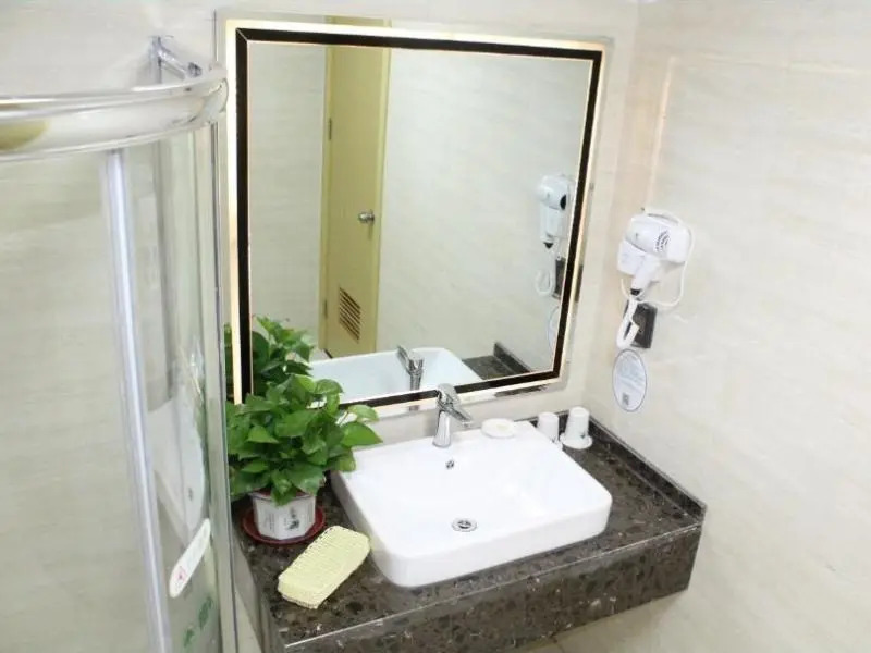GreenTree Inn Yangzhou Shaobo Town Huaihai Road