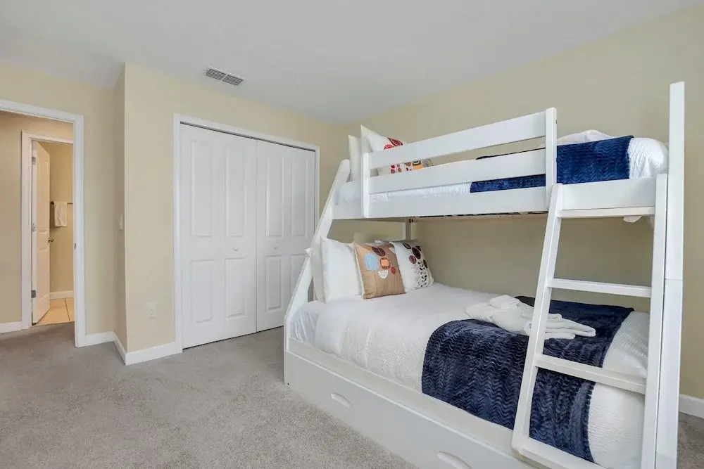 Spacious and Luxurious Home With Splash Pool, Close to Disney #4st804
