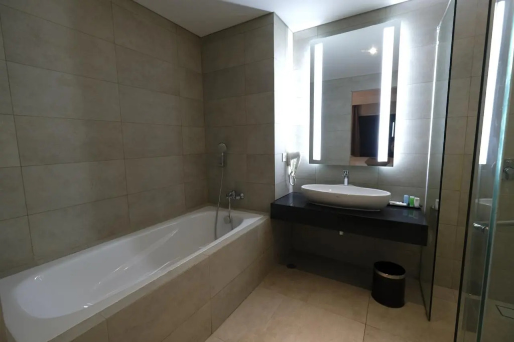 Hotel AYOLA Lippo Cikarang