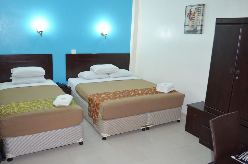 OYO 89571 Eco Palace Hotel