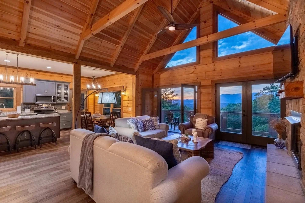 Luxury Cabin Lake View Access Theater Game Room