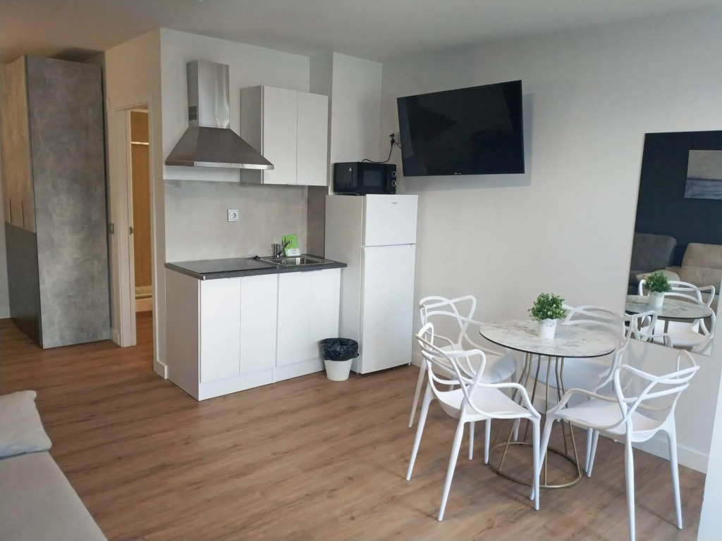 Hi Apartments Santander 3000